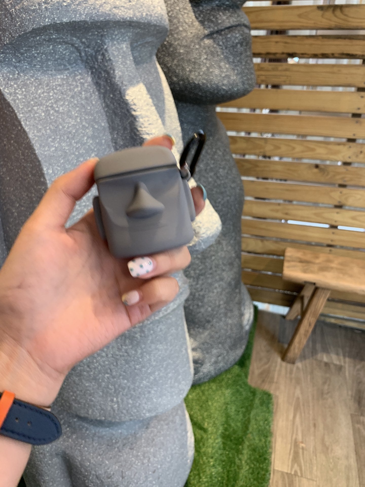 🗿 Moai Emoji AirPod Case